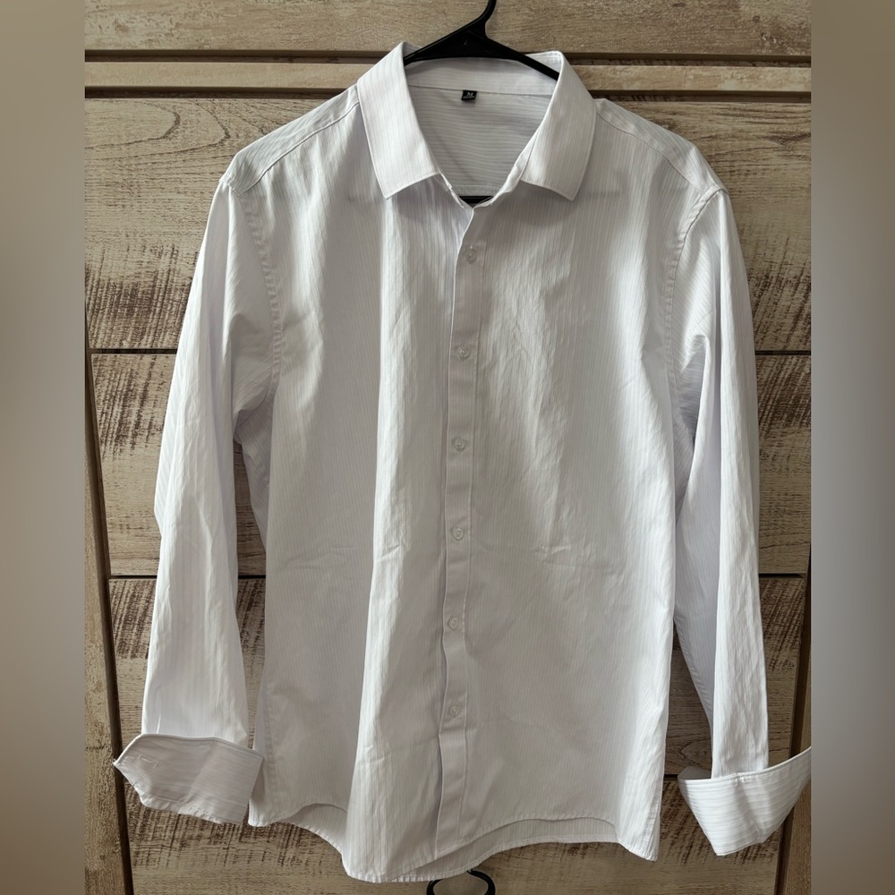 NWOT - 2 pk bundle 
Mens white and blue button up shirts - Picture 2 of 3